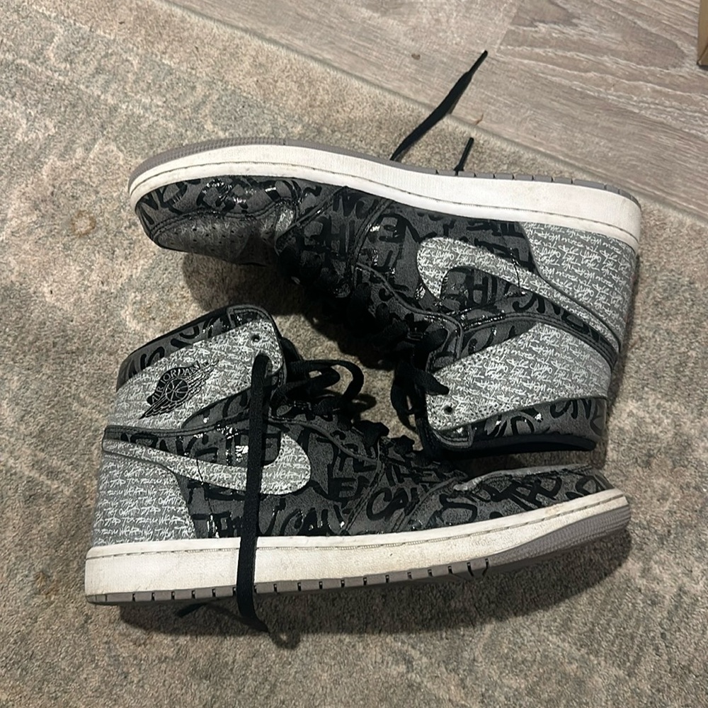 Jordan 1 “rebellionare” sneakers